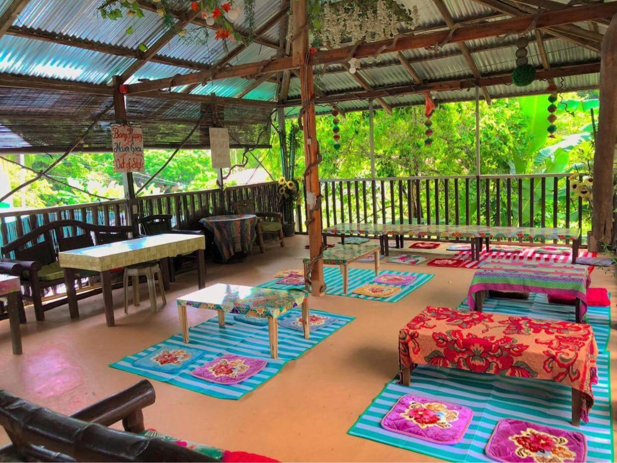 El Nido Hostel Sun Valley Luaran gambar