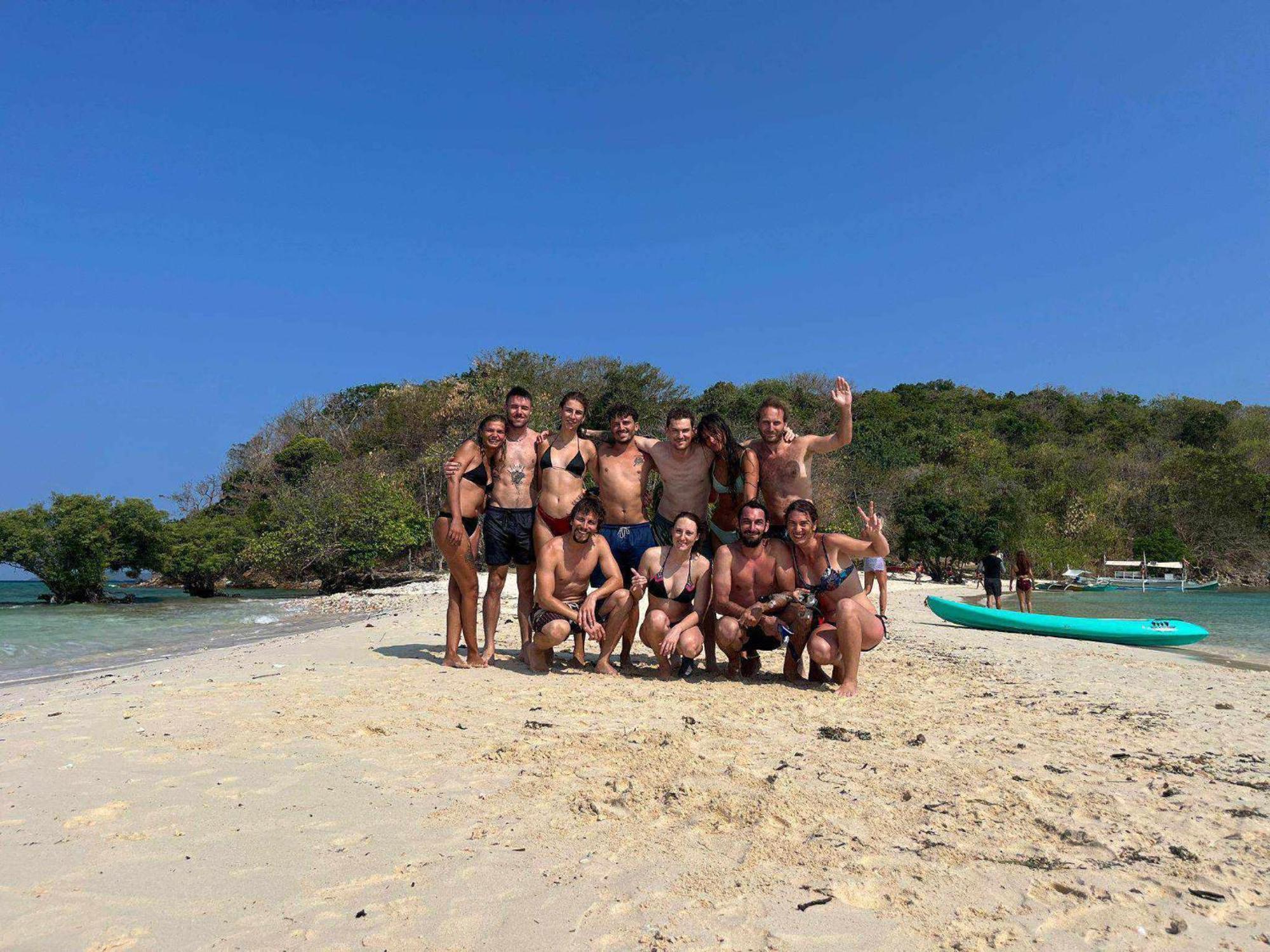 El Nido Hostel Sun Valley Luaran gambar